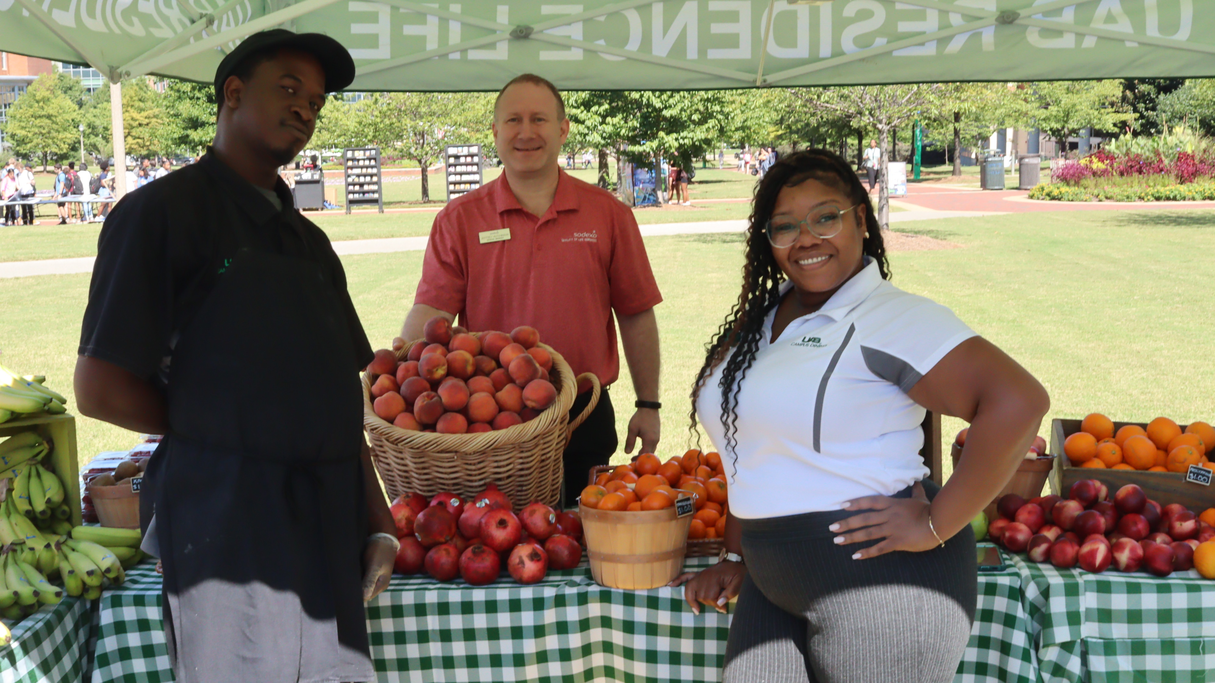UAB Dining hosts Fresh Market on the Campus Green