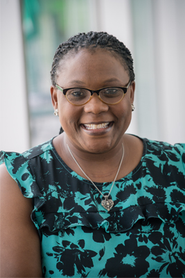 Rosianna Gray Headshot