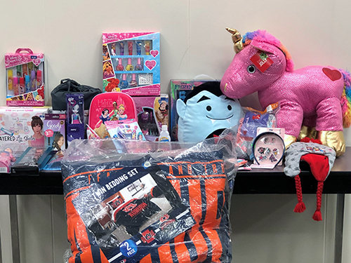 A picture of the collected gifts. 