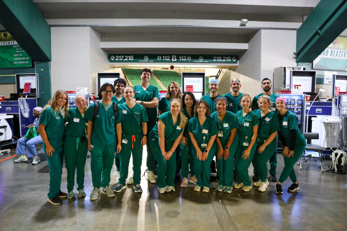 UAB SOD student volunteers at TeamSmile