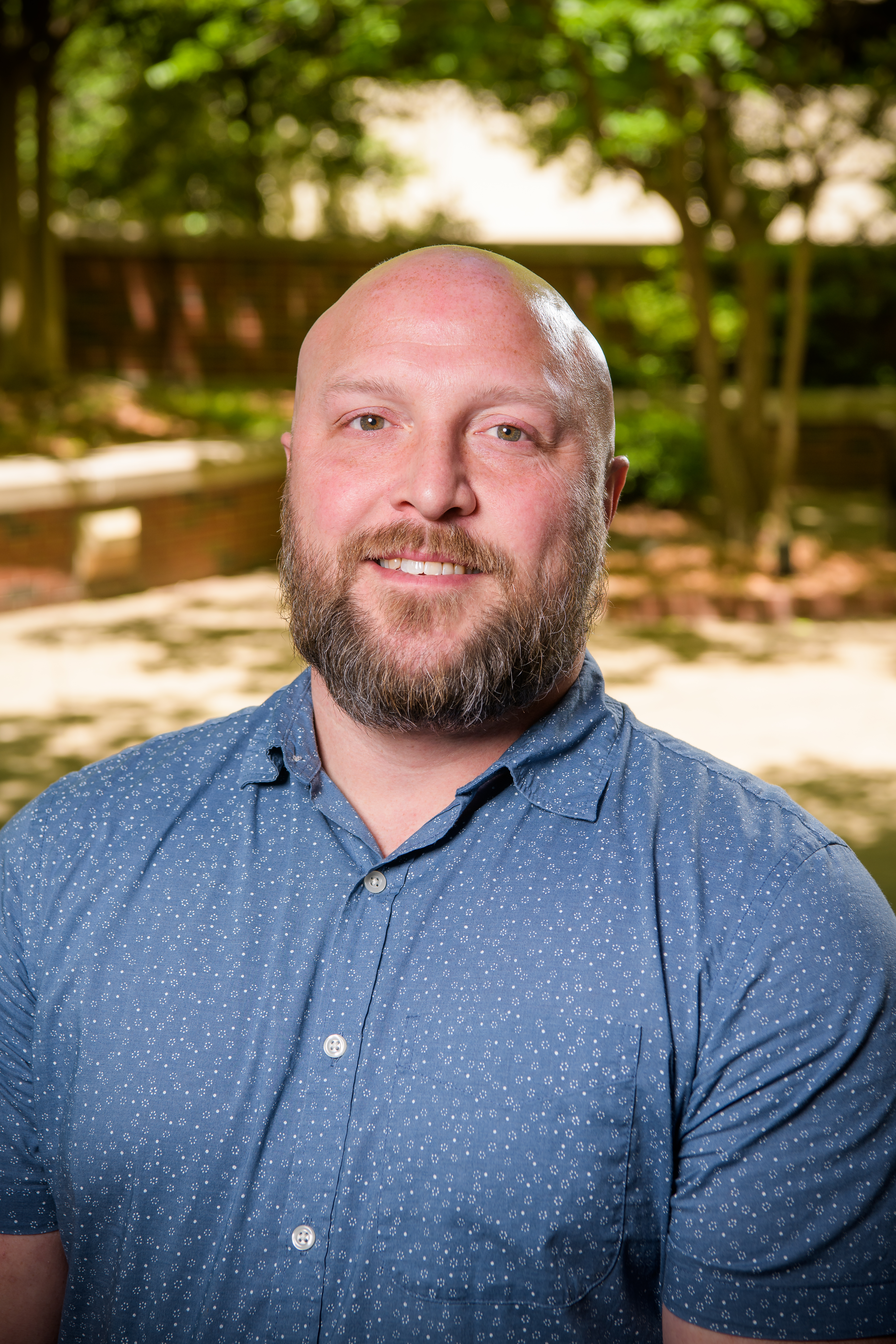 Headshot photo of Dr. Nicholas Lennemann.