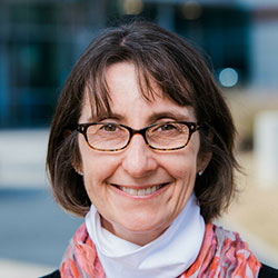 Dr. Lisa Schwiebert