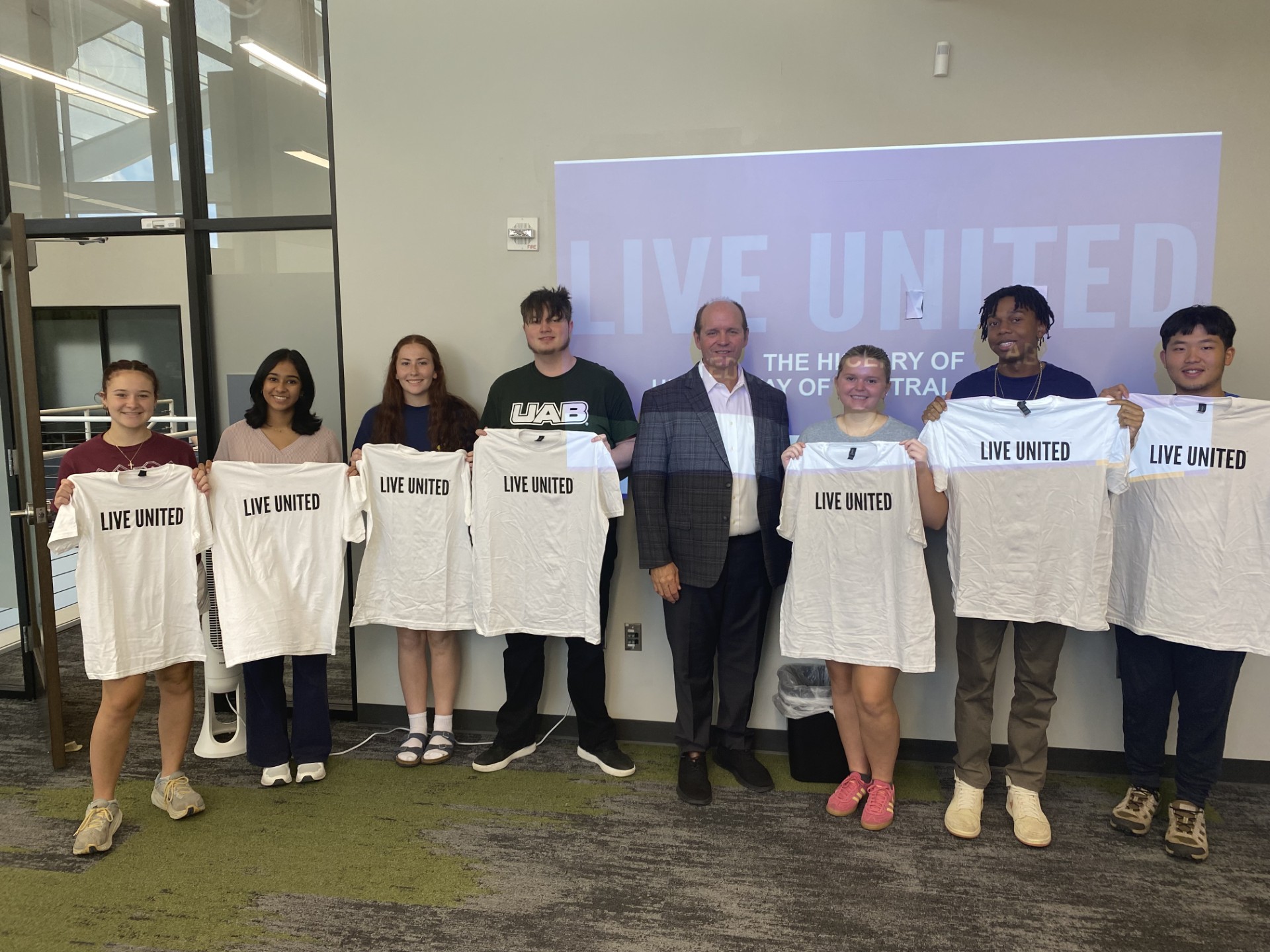 UWCA Visits Philanthropy 101 Honors First Year Seminar