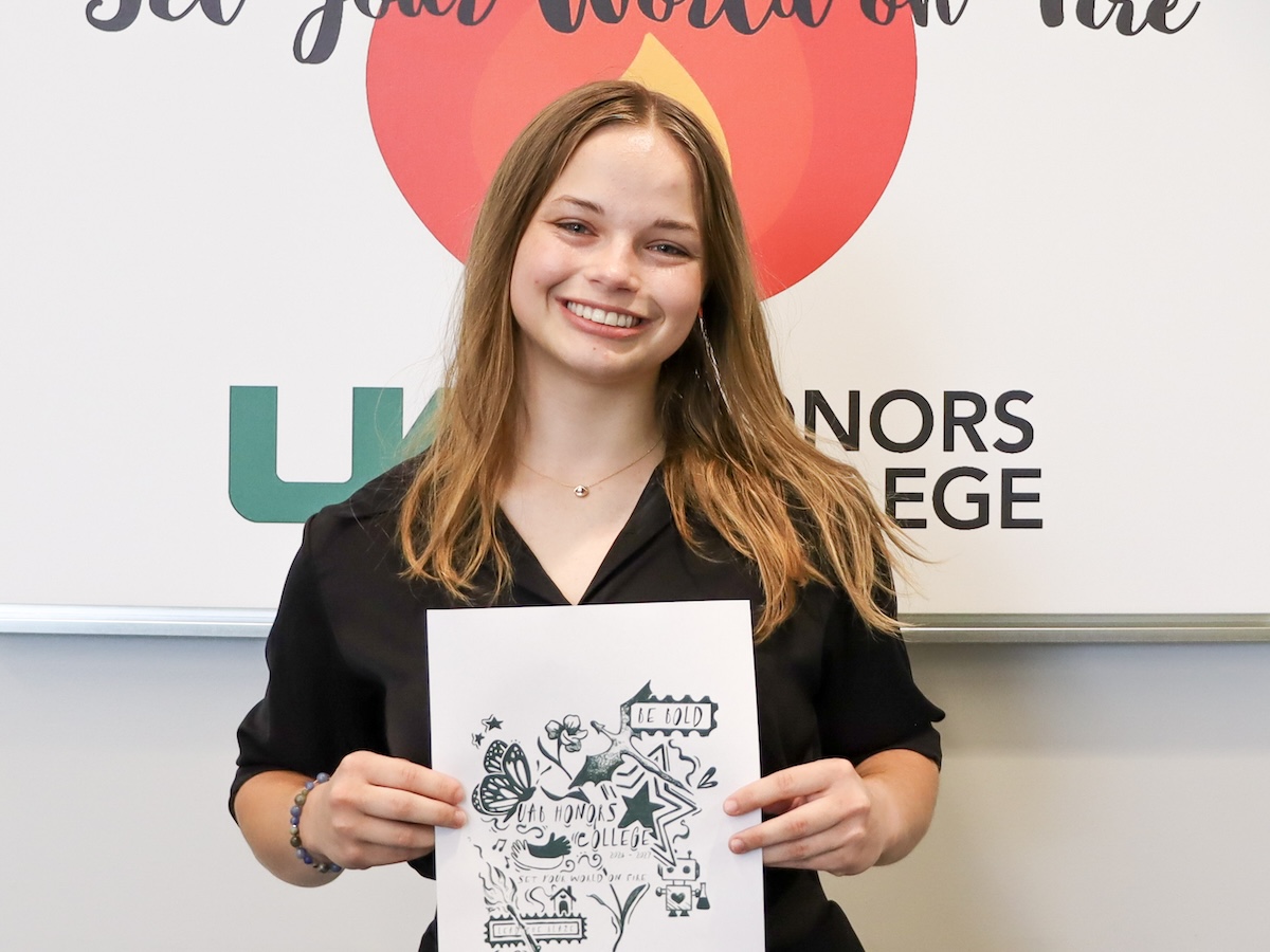 Segars wins annual UAB Honors College art contest, receives Dean’s Scholarship Award