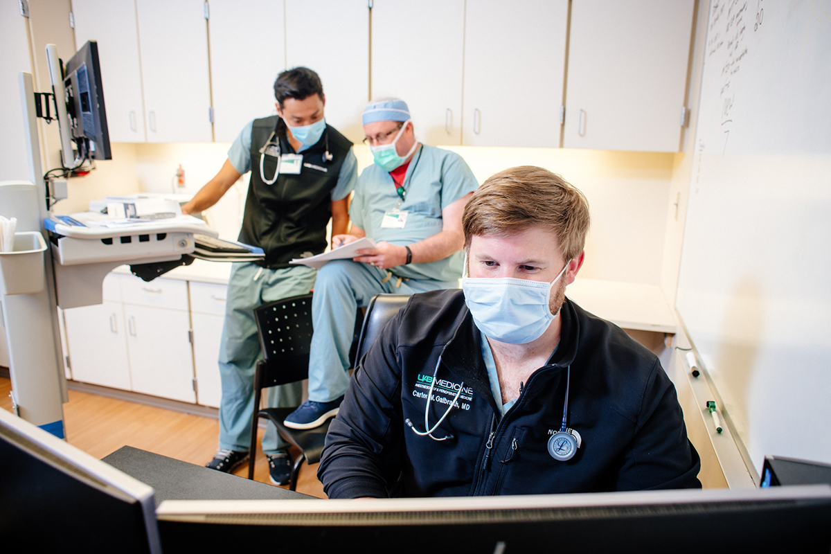 Anesthesia Residents and Doctor SICU Workroom.