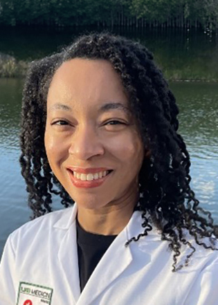 headshot of shaundra blakemore
