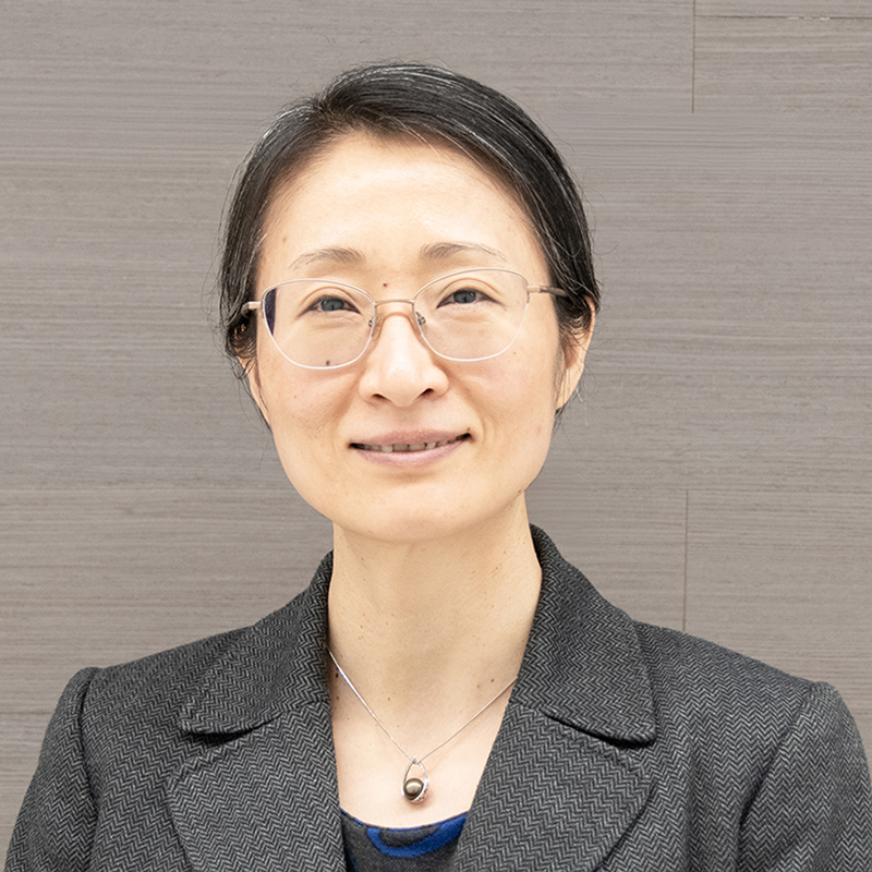 headshot of Dr. Li.