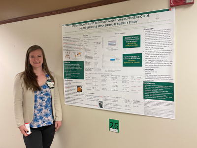 Anastasia Smith presenting her research poster 