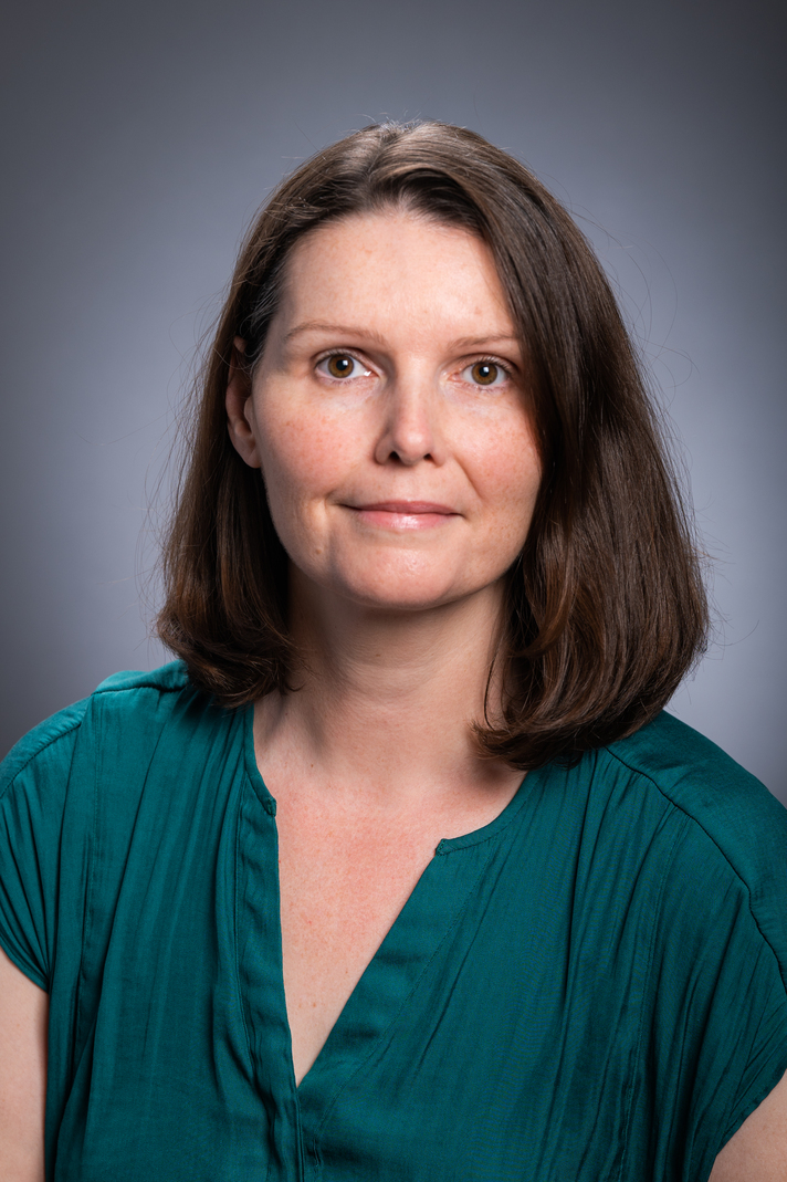 Natalie Gassman 712x1069