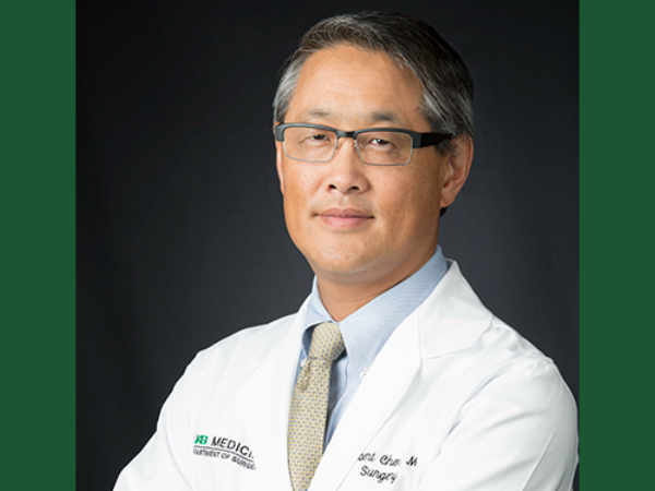 Chen recognized as distinguished professor of surgery