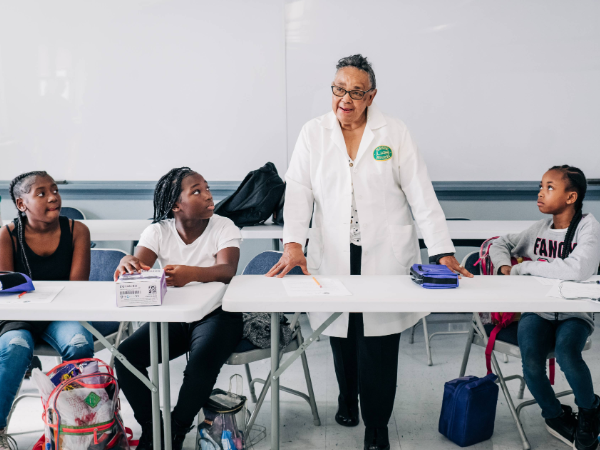 Inspiring the next generation of healers: Mini Medical School prepares Birmingham students for futures in healthcare