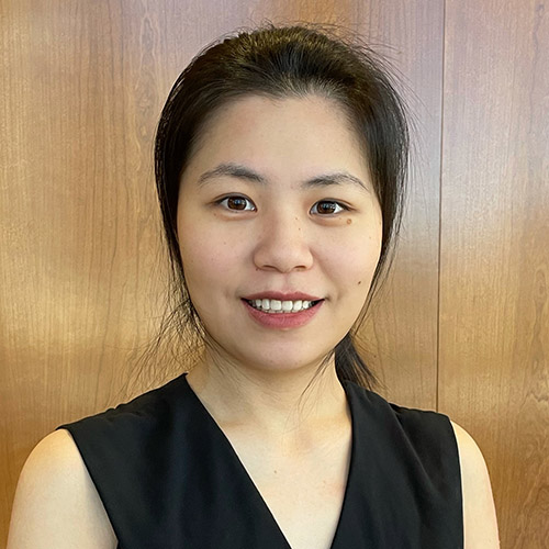 Headshot Maggi Chen square