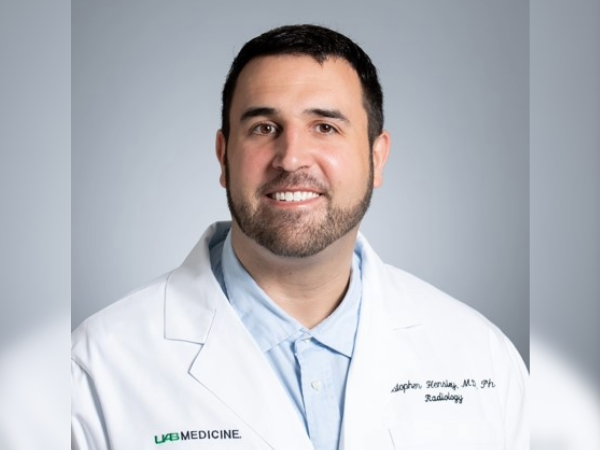 Hensley recognized for service to RSNA Research & Education Foundation