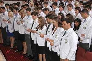 School of Medicine to welcome Class of 2019 with annual White Coat Ceremony