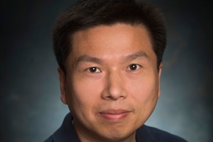 Personalized mentoring creates win-win relationships in Zhou’s lab