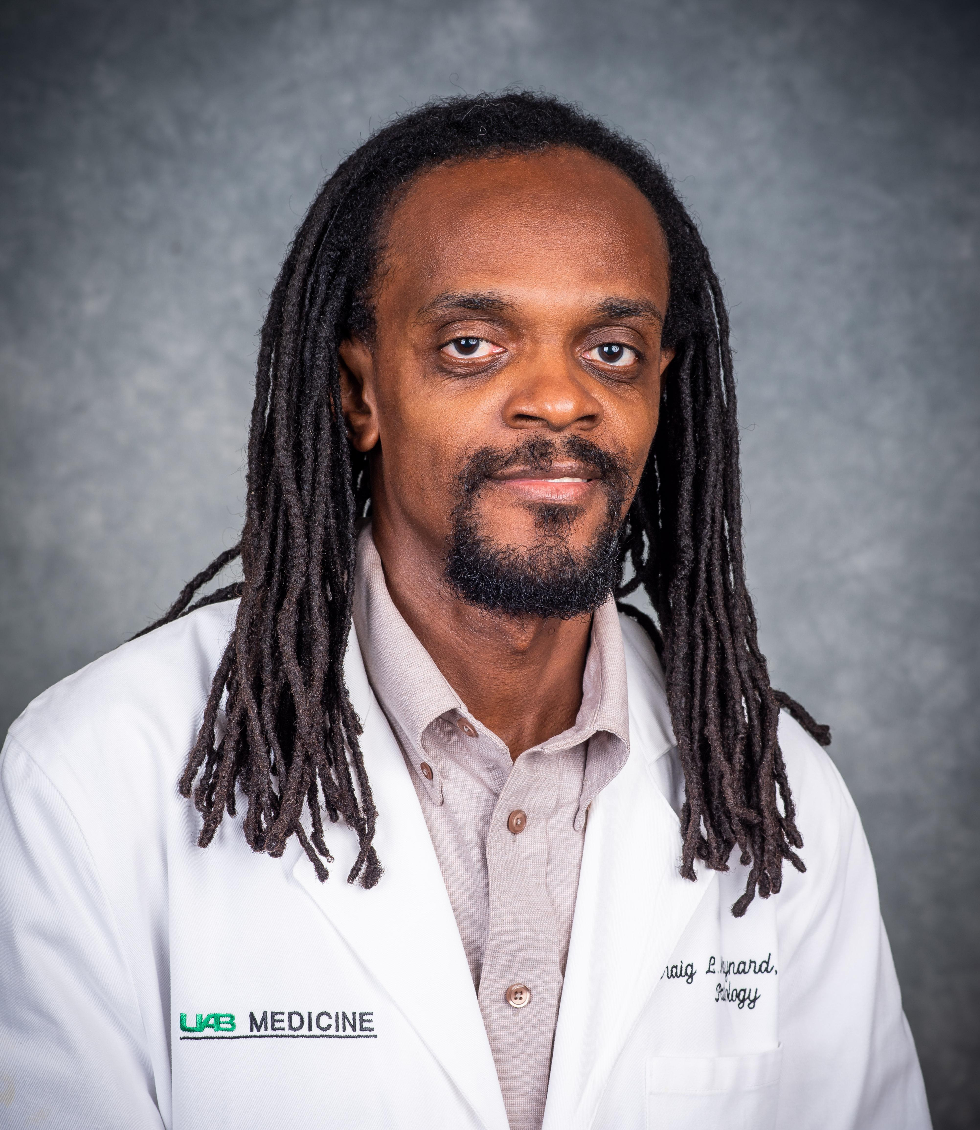 Craig Maynard labcoat small