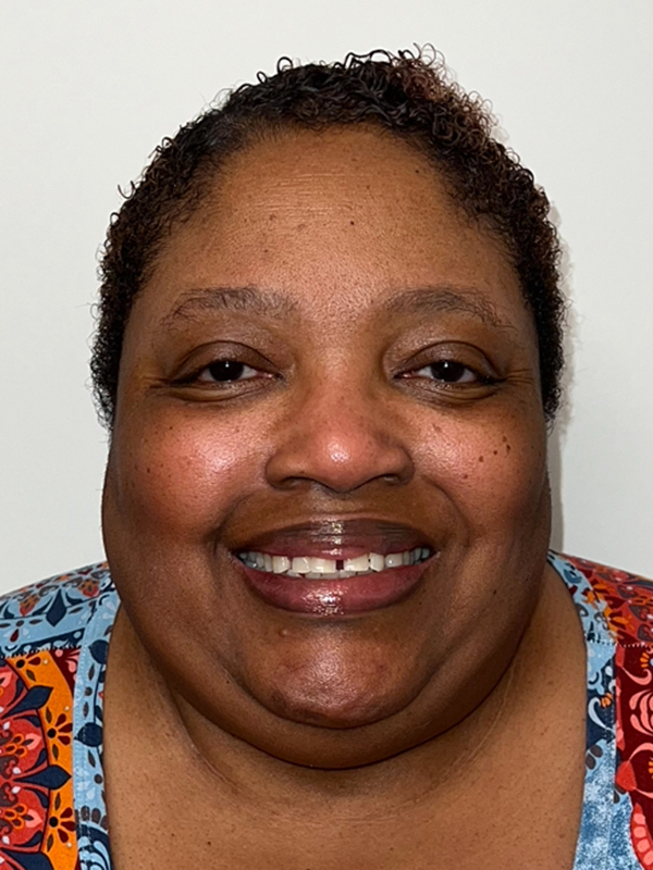 Headshot of Angela