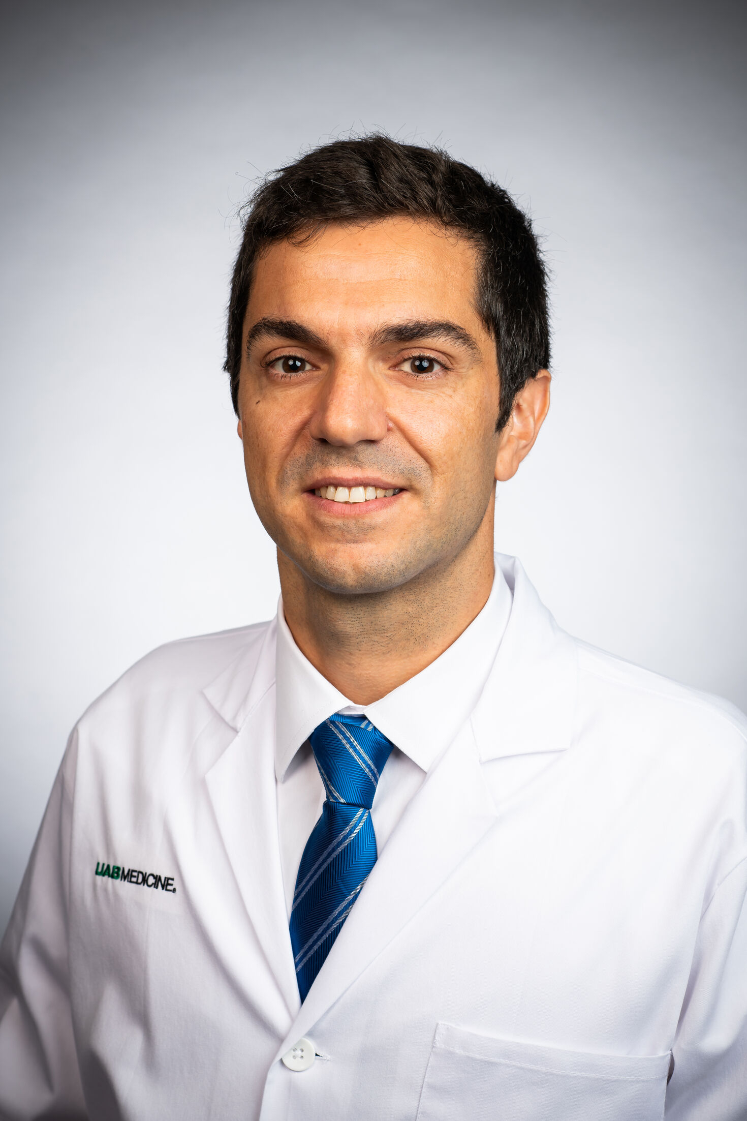 Headshot of Dr. Vicente Elorrieta Decombe