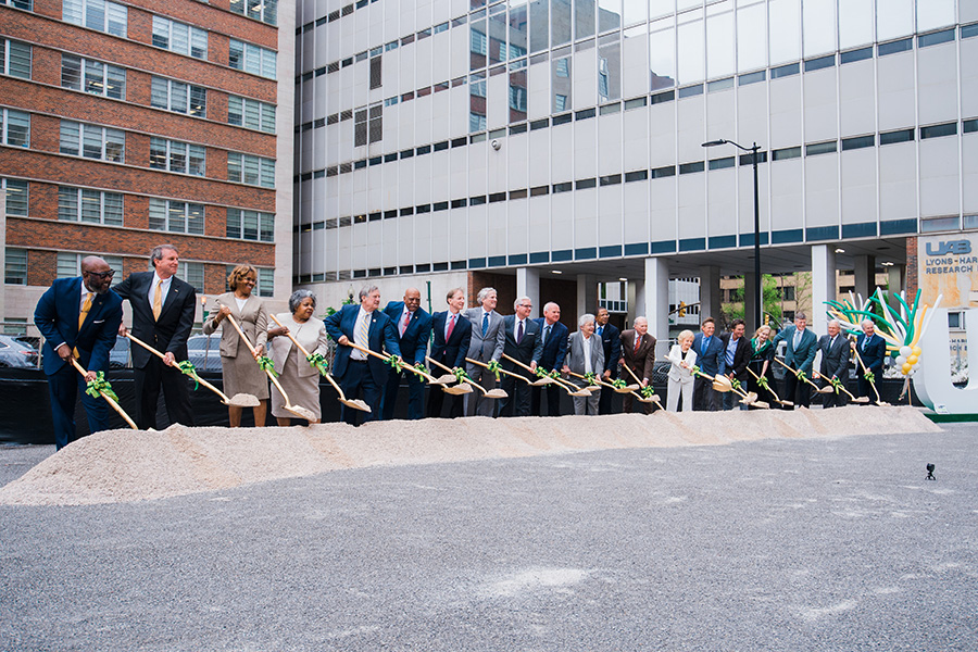 State leaders, UAB officials and donors break ground on the Altec Styslinger Genomic Medicine and Data Sciences Building, photo by Lexi Coon