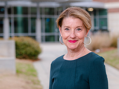 Environmental headshot of Teresa Shufflebarger (Vice President and Chief Administrative Officer, Live HealthSmart Alabama), March 2021.