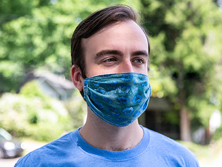 Newswise: Masking may help prevent severe allergies this spring