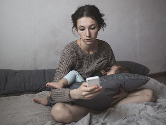 breastfeeding social media stream
