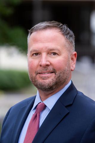 1205231953156670.HXAcIponktt5nGh7DehF height640