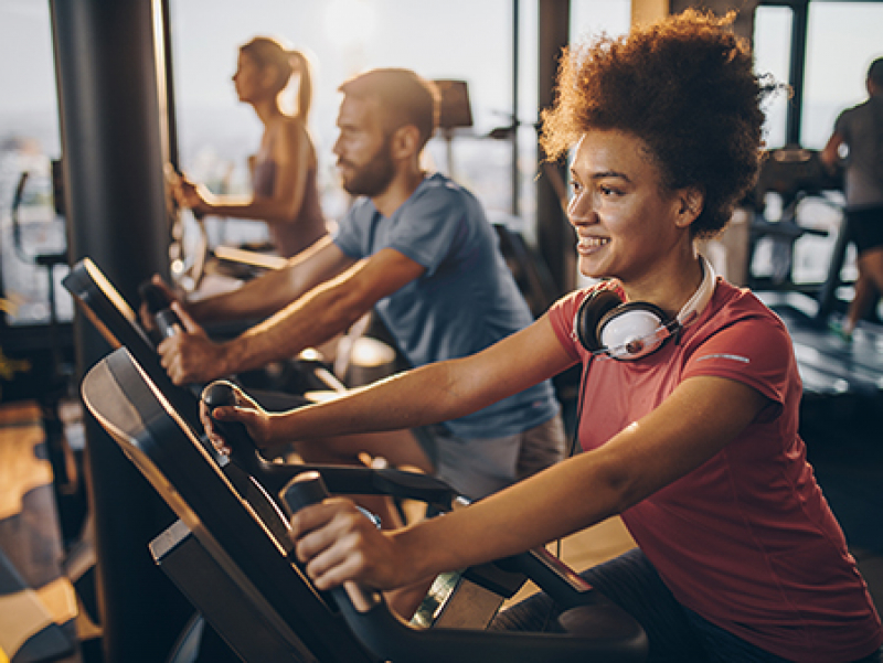 How to stay healthy while avoiding the dirtiest places at the gym