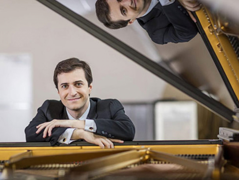 Pianist Kenny Broberg performs for UAB Piano Series on March 27