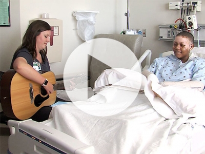 Burn patient finds healing in music therapy