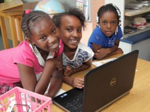 Kids’ computer use can be great equalizer or divider, study reveals