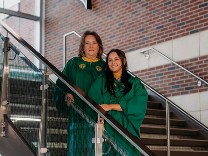 Like mother, like daughter: Shaws simultaneously earn master’s degrees in social work