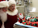 Santa spreads holiday cheer in UAB&#039;s NICU