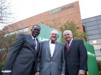Collat School of Business unveils sign at celebration