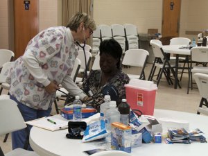 Nursing faculty treat people in tornado-ravaged communities