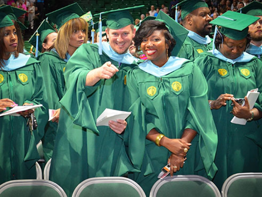 Uab To Host New Summer Commencement Ceremony Doctoral Hooding Aug 13 News Uab
