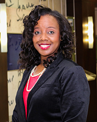 Bowen Pamela headshot