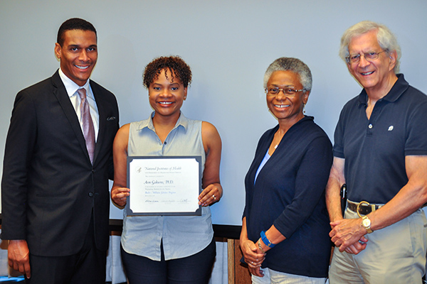 Gakumo B W Scholars cropped