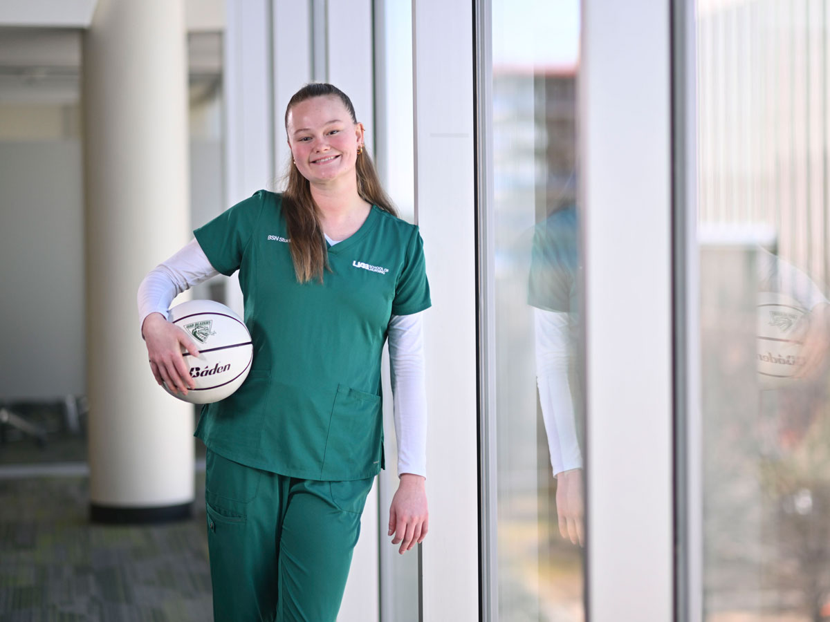 Moffitt shoots for success on the court and in the classroom