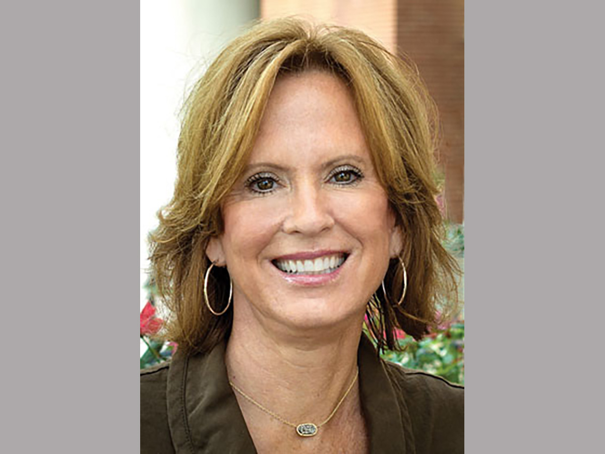 Alumna receives NONPF Lifetime Achievement Award