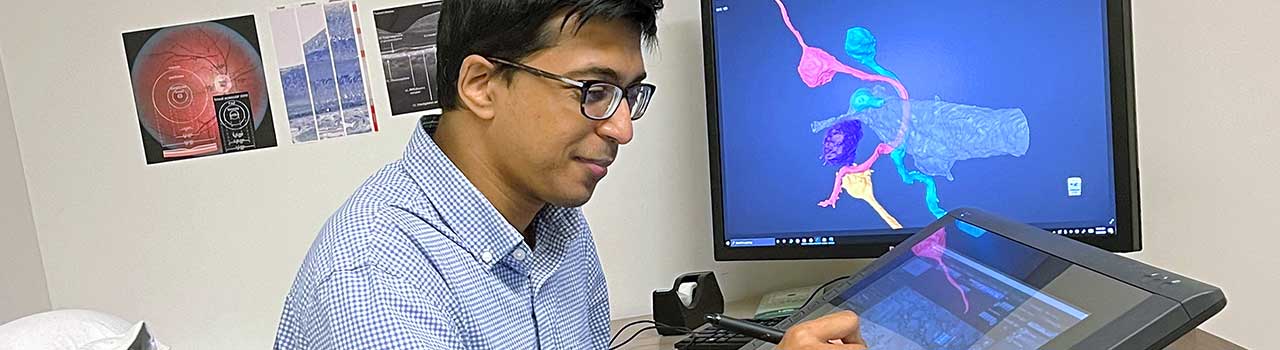 Deepayan Kar, a PhD candidate in the Vision Science Graduate Program, is creating anatomical reconstructions from electron micrographs of human foveal retina.
