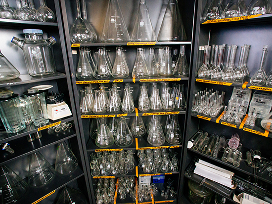 rep Green Labs glass 550px