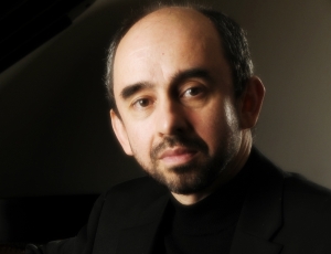 UAB pianist Yakov Kasman to begin busy November schedule