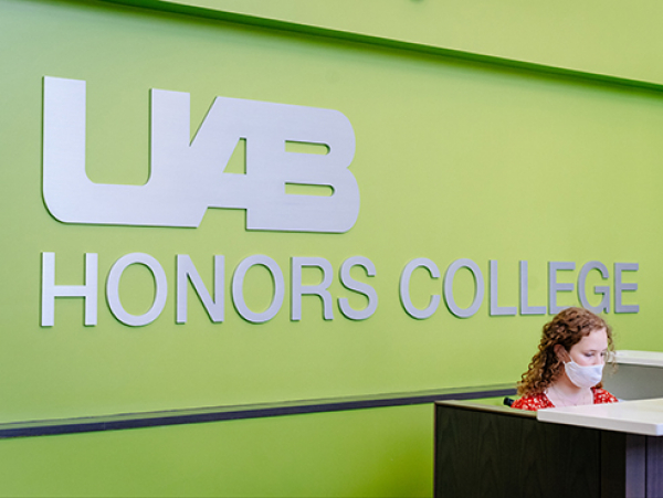 Engage students, develop innovative programming with 2 Honors College opportunities