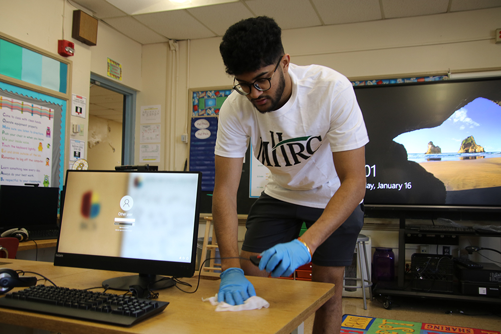 Nund Patel Sophomore Neuroscience Pre Dental Cleaning At Barrett Elementary For MLKs Beloved Community 2023