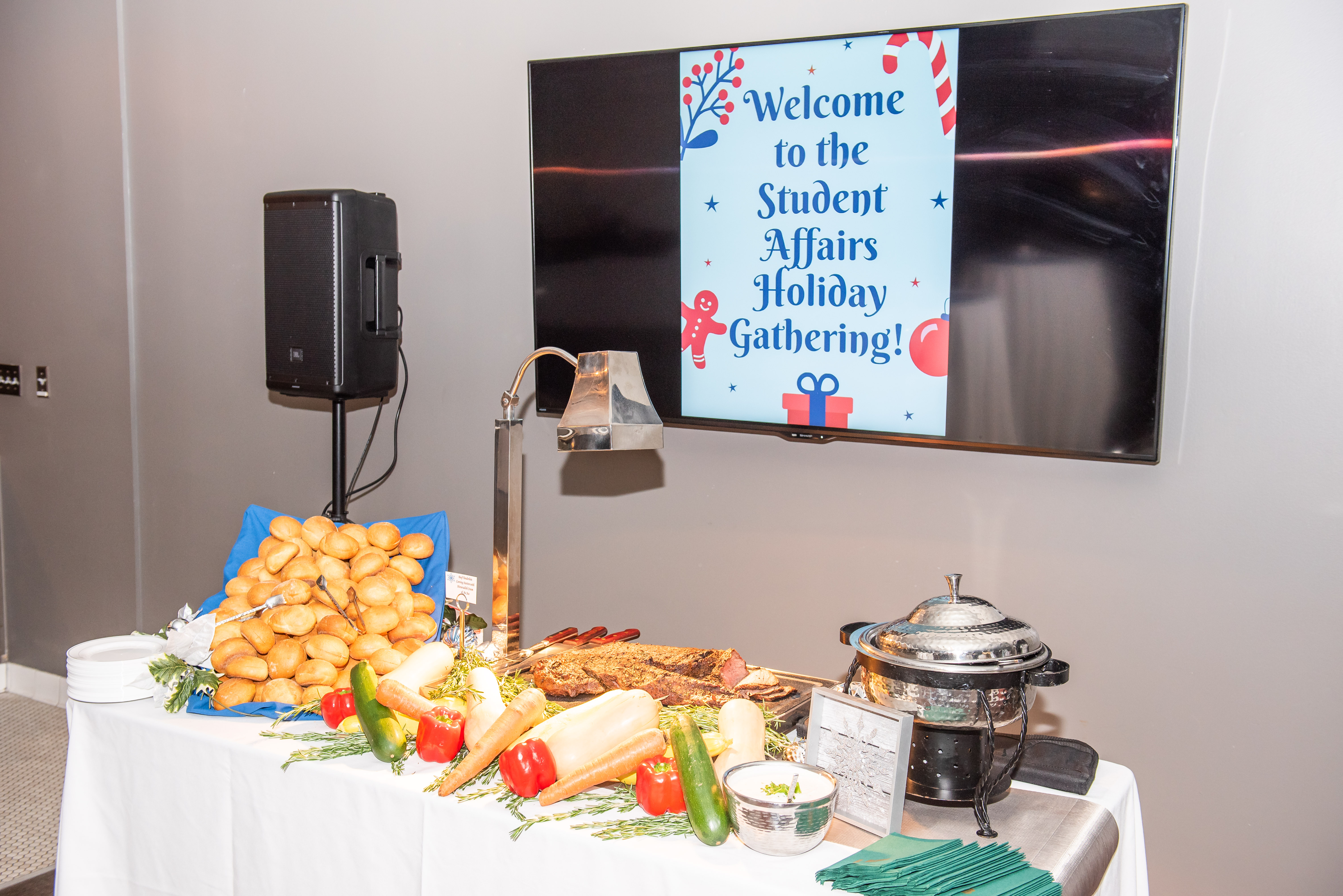 003StudentAffairs Holiday2019