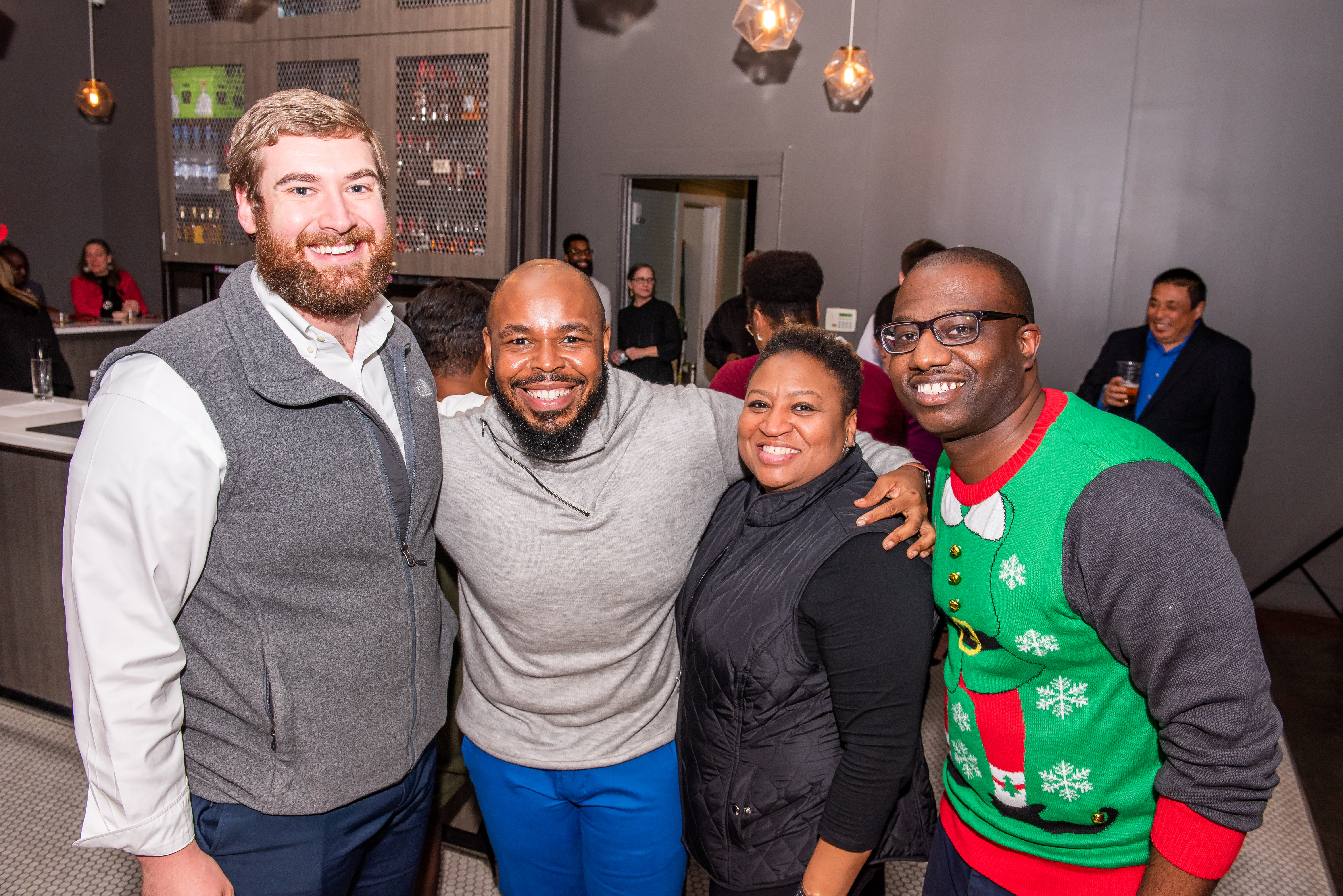 057StudentAffairs Holiday2019