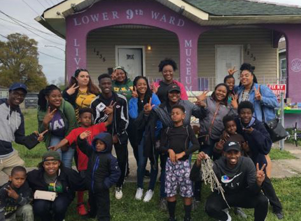 Students give back during Alternative Spring Break 2017 in New Orleans