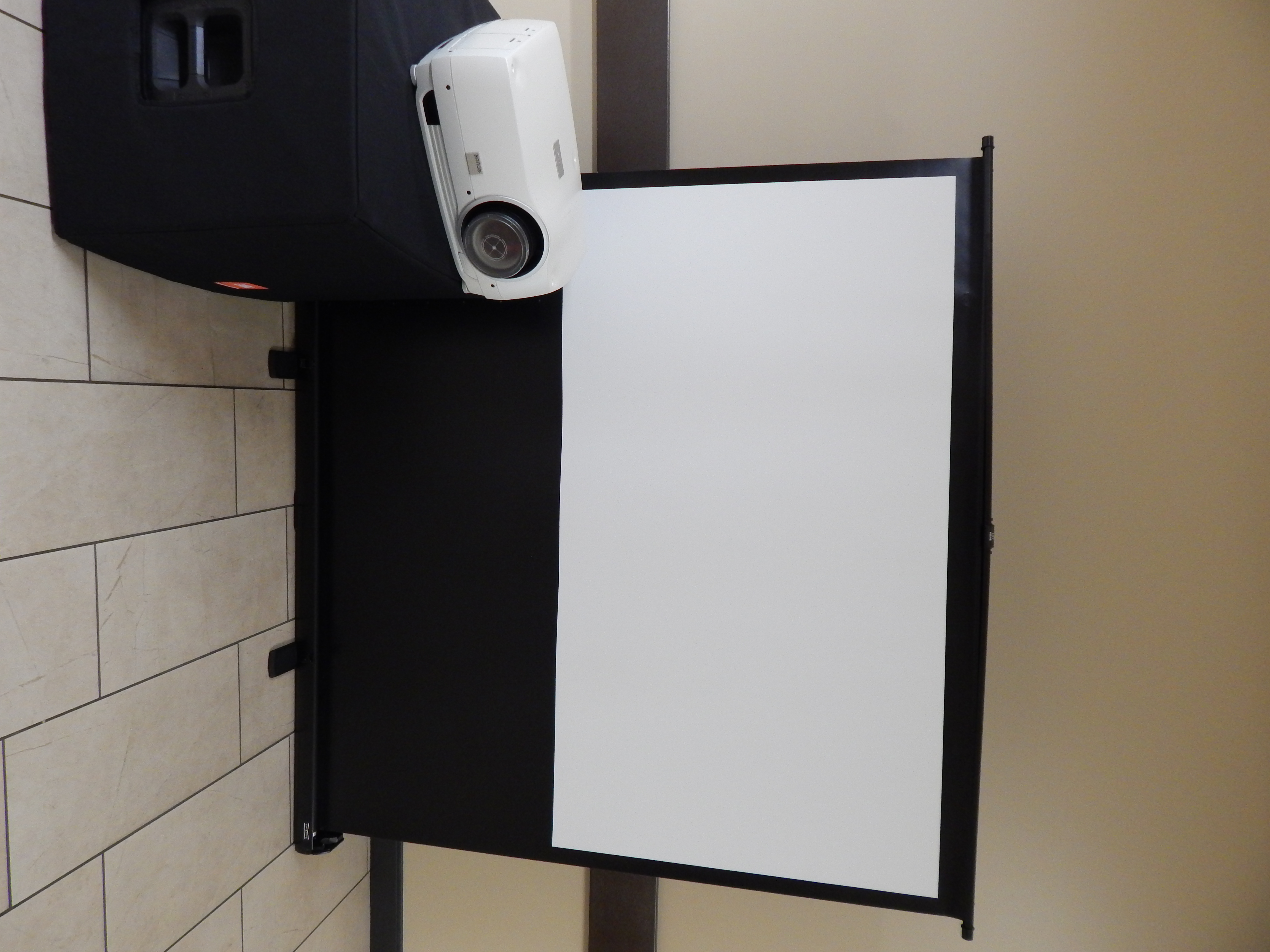 Portable Projector and Screen